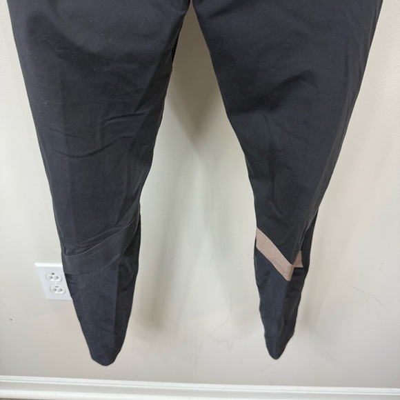Reebok Black Athletic Leggings in Size Medium - Picture 6 of 6